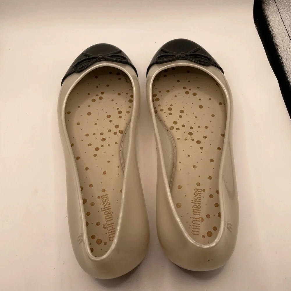 Mini Melissa Vegan Black and Cream now Flats size 3 girls